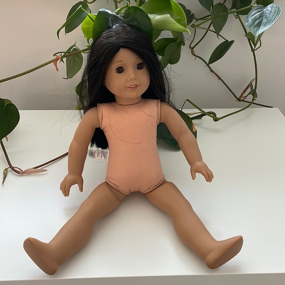 American Girl Doll, peach dress
pink underwear and light punk sandals - Picture 4 of 15
